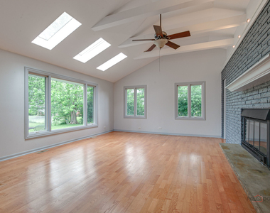 2508 Highland Drive - Photo Thumbnail 9