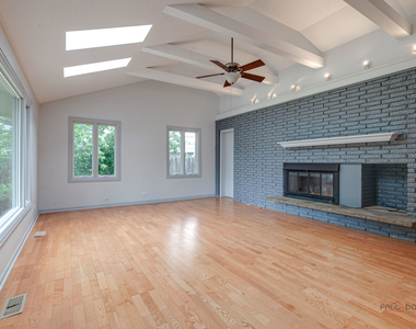 2508 Highland Drive - Photo Thumbnail 8