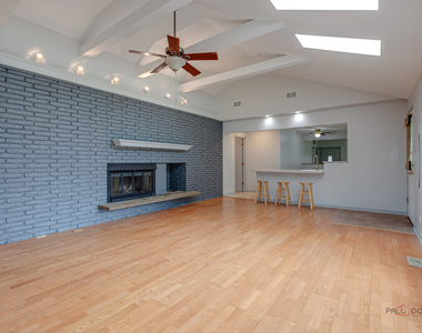 2508 Highland Drive - Photo Thumbnail 11