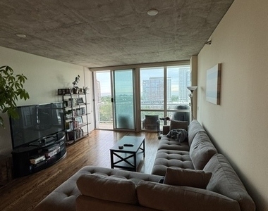 1845 S Michigan Avenue - Photo Thumbnail 11