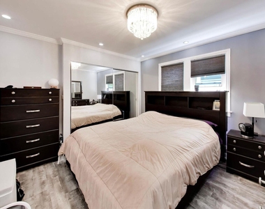 5016 N Mango Avenue - Photo Thumbnail 9