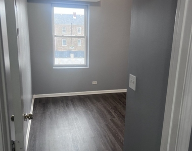 4909 W 14th Street - Photo Thumbnail 4