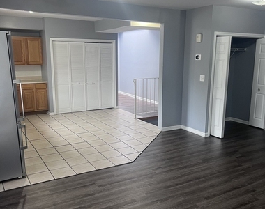 4909 W 14th Street - Photo Thumbnail 1