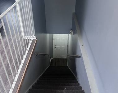4909 W 14th Street - Photo Thumbnail 13