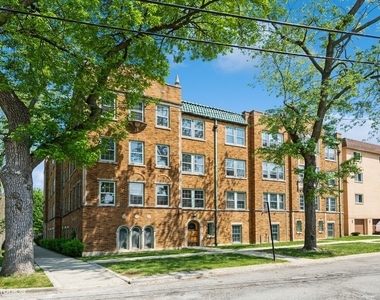 6885 N Overhill Avenue - Photo Thumbnail 1