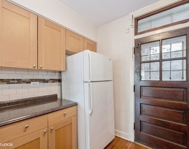 6885 N Overhill Avenue - Photo Thumbnail 5