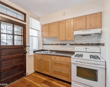 6885 N Overhill Avenue - Photo Thumbnail 6