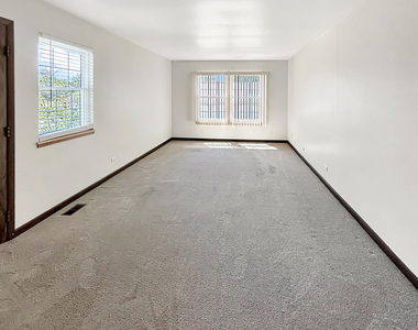 905 Abingdon Court - Photo Thumbnail 9