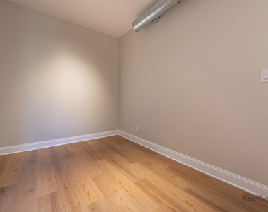 2644 W 22nd Place - Photo Thumbnail 17