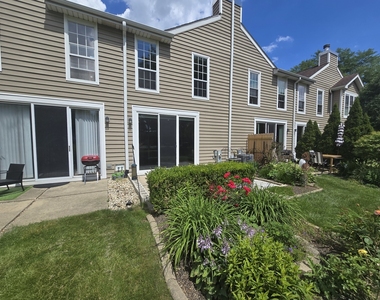 1264 Cranbrook Drive - Photo Thumbnail 18