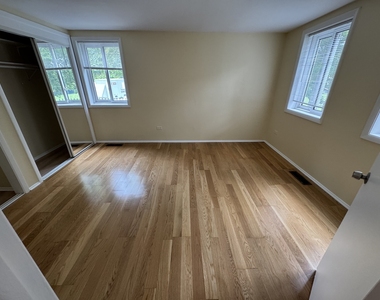 424 Braeside Road - Photo Thumbnail 3