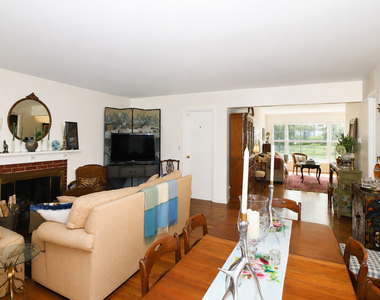 915 N Pine Avenue - Photo Thumbnail 6