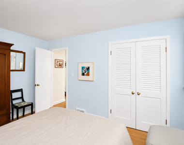 915 N Pine Avenue - Photo Thumbnail 13