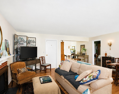 915 N Pine Avenue - Photo Thumbnail 8