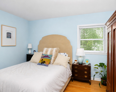 915 N Pine Avenue - Photo Thumbnail 12