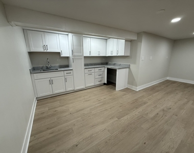 1s526 Nimitz Road - Photo Thumbnail 8