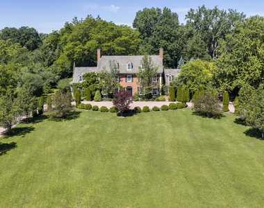 82 Woodley Road - Photo Thumbnail 1