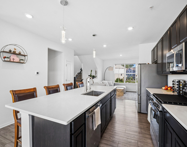 1034 Atterberg Road - Photo Thumbnail 5
