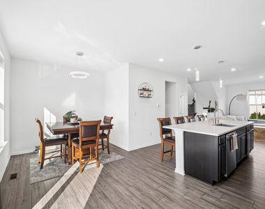 1034 Atterberg Road - Photo Thumbnail 4