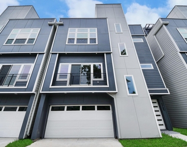 2709 Dennis Street - Photo Thumbnail 1