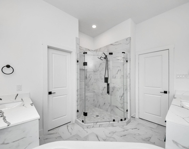 2709 Dennis Street - Photo Thumbnail 35