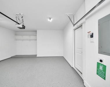 2709 Dennis Street - Photo Thumbnail 5