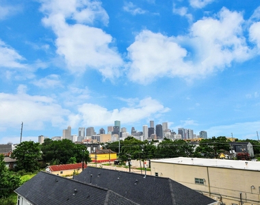 2709 Dennis Street - Photo Thumbnail 42