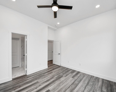 2709 Dennis Street - Photo Thumbnail 38