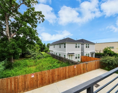 2709 Dennis Street - Photo Thumbnail 46