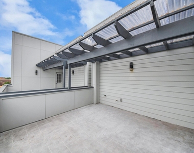 2709 Dennis Street - Photo Thumbnail 43