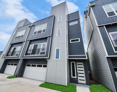 2709 Dennis Street - Photo Thumbnail 2