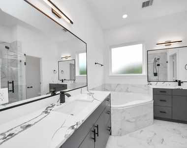 2709 Dennis Street - Photo Thumbnail 31