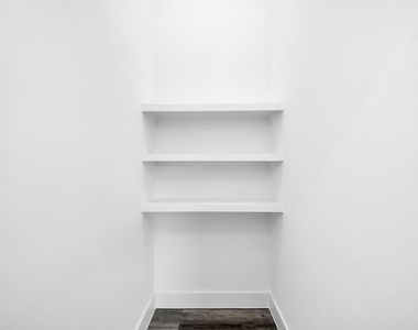 2709 Dennis Street - Photo Thumbnail 10