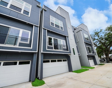 2709 Dennis Street - Photo Thumbnail 3