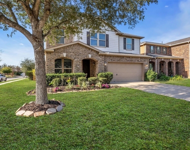 1615 Bel Riposo Lane - Photo Thumbnail 2