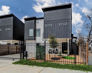 5407 Lee Street - Photo Thumbnail 1