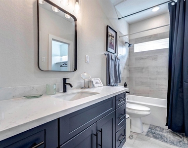 5407 Lee Street - Photo Thumbnail 34