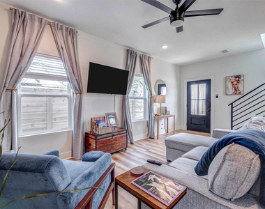 5407 Lee Street - Photo Thumbnail 9