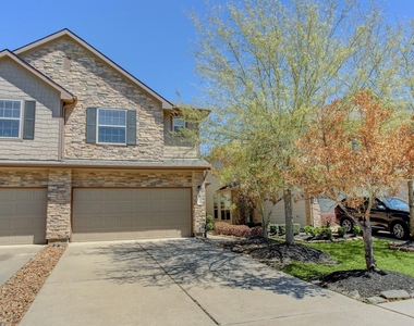 6423 Calgary Woods Lane - Photo Thumbnail 24