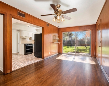 6325 Rowan Lane - Photo Thumbnail 5