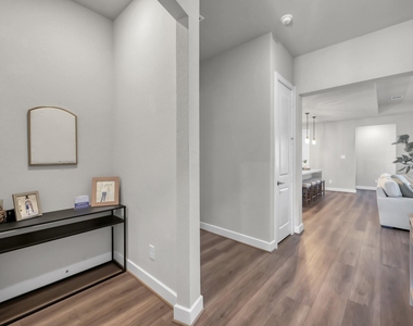 1123 Five T Lane - Photo Thumbnail 6