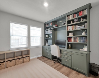 1123 Five T Lane - Photo Thumbnail 9