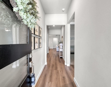 1123 Five T Lane - Photo Thumbnail 4