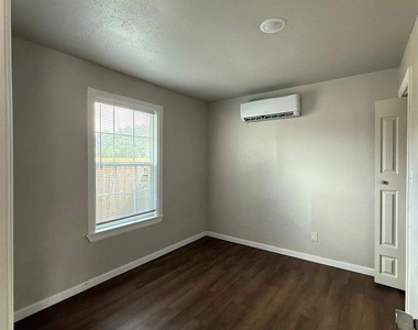 8510 Safeguard Street - Photo Thumbnail 13