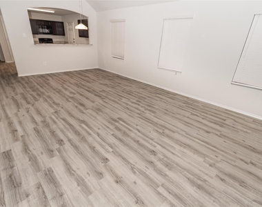 24231 Paresi Court - Photo Thumbnail 4