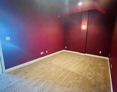 27926 Bradford Ridge Drive - Photo Thumbnail 16