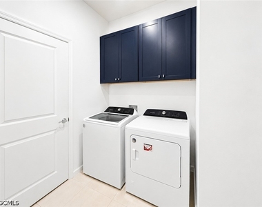 42723 Valley Brooks Street - Photo Thumbnail 7