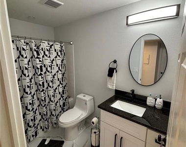 5713 Foxlake Drive - Photo Thumbnail 11