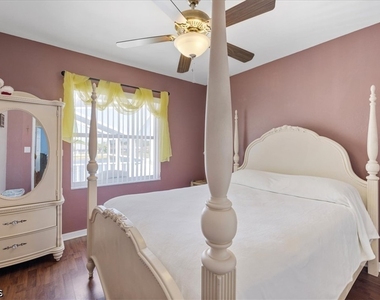 13870 Silver Lake Court - Photo Thumbnail 12