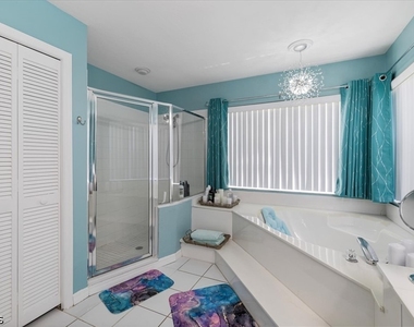 13870 Silver Lake Court - Photo Thumbnail 19